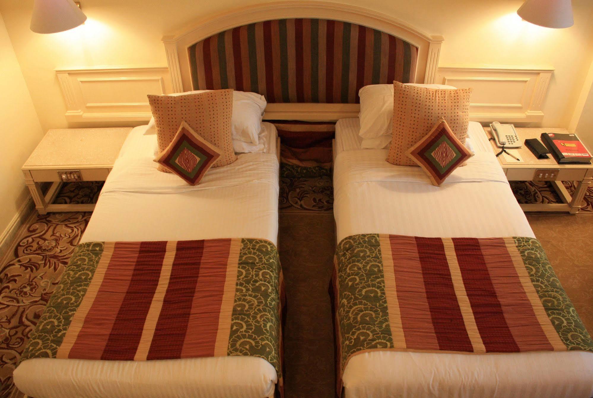 Hotel Bawa International Mumbai Kültér fotó